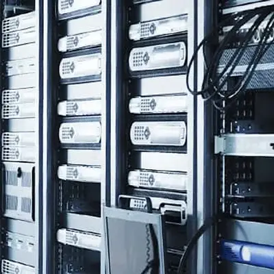 サーバーやIT機器を資産管理するシーン