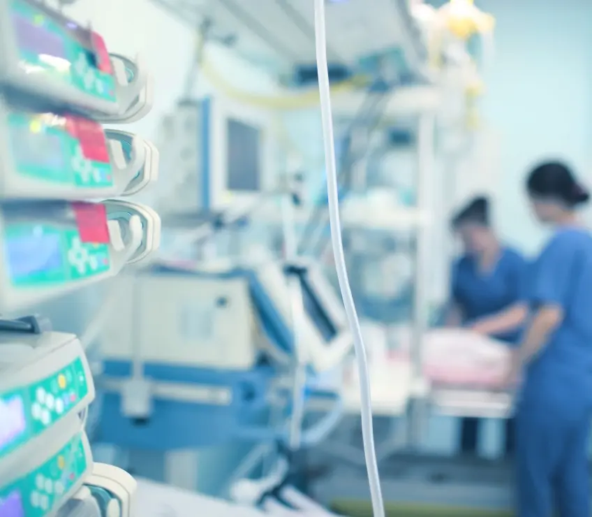 医療・介護:医療機器や投薬管理